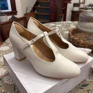 Vintage Style New In Box Ivory T-Strap Heels